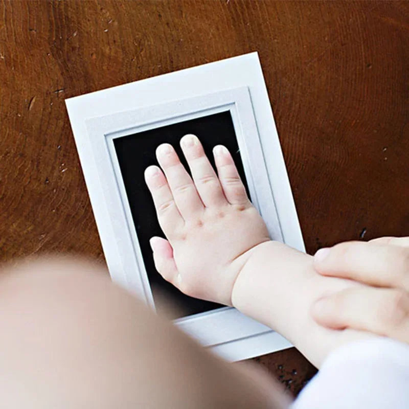 Baby-Abdruckset – Tintenloses Hand- & Fußabdruck-Kissen