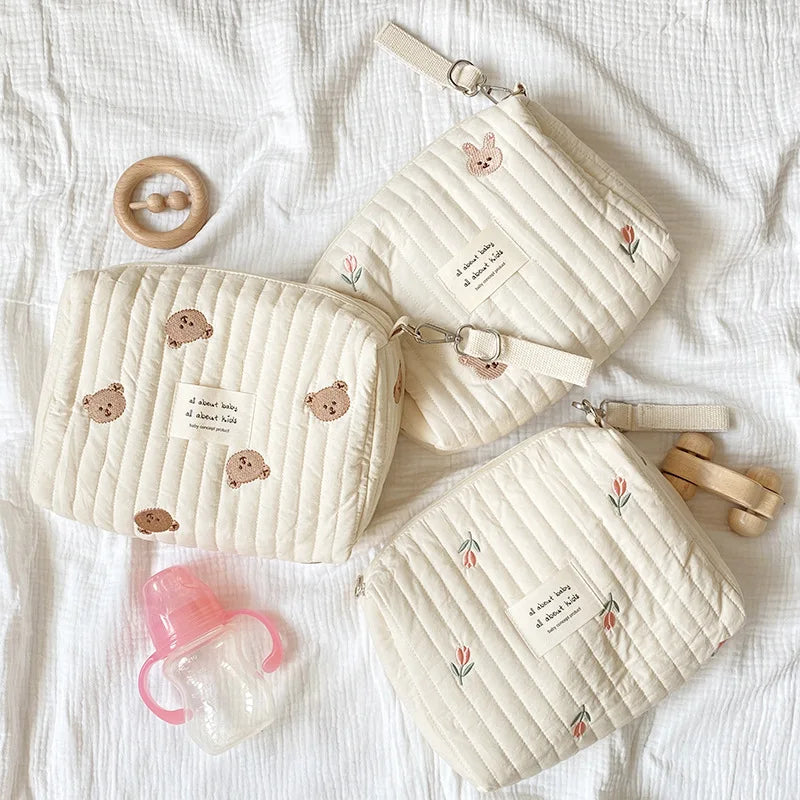 Wickeltasche mit Stickerei – Baby-Windeltasche mit Reißverschluss